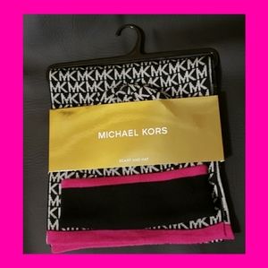 Michael Kors Women's Hat & Scarf Set